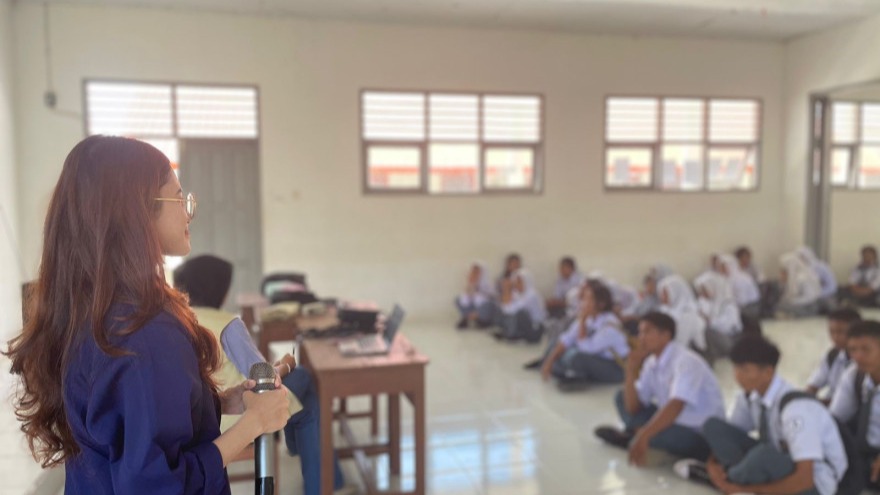 Karena Masih Rendahnya Tingkat Pendidikan di Kecamatan Tobadak, Mahasiswa KKN-PPM UGM Adakan Sosialisasi Pentingnya Pendidikan Tinggi untuk Kemajuan Bersama